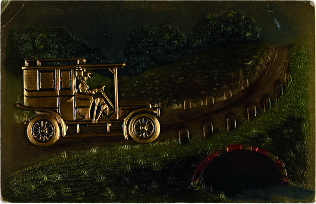 Открытка с накладкой в виде автомобиля. 